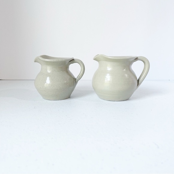 Pair of small Williamsburg Pottery Clay Pitchers - Picture 2 of 8